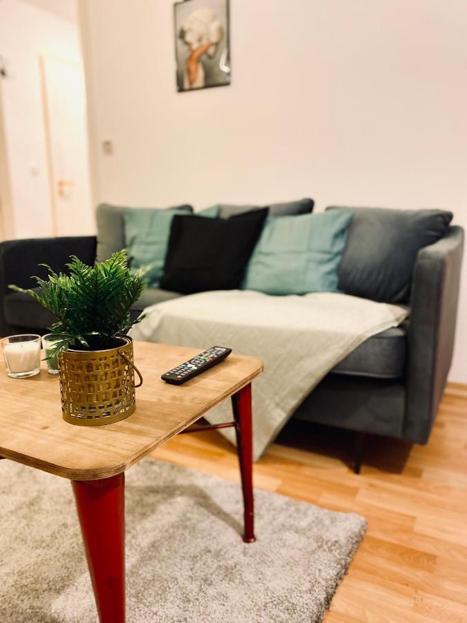 Saniertes Studio - Elisa - Mit Balkon, Wlan, Smart-Tv & Kueche In City-Naehe Erfurt Eksteriør bilde