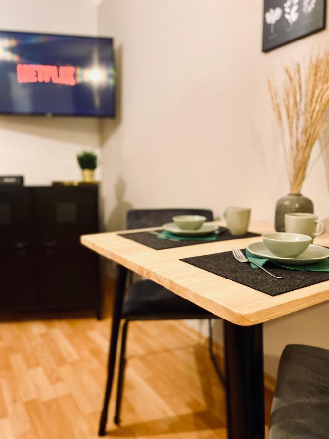 Saniertes Studio - Elisa - Mit Balkon, Wlan, Smart-Tv & Kueche In City-Naehe Erfurt Eksteriør bilde