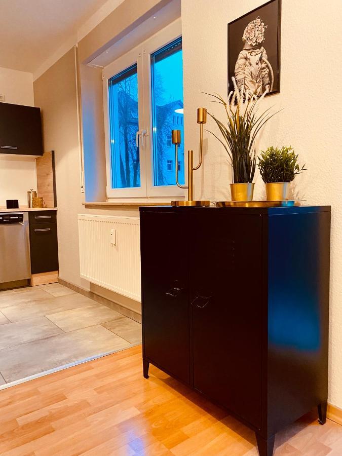Saniertes Studio - Elisa - Mit Balkon, Wlan, Smart-Tv & Kueche In City-Naehe Erfurt Eksteriør bilde